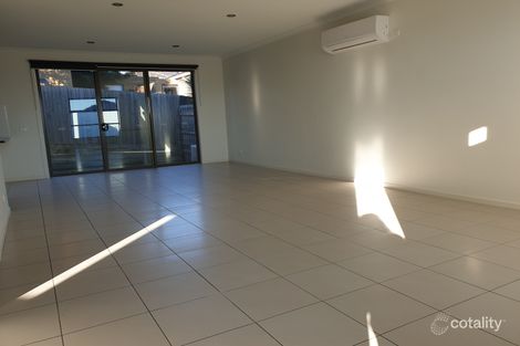 Property photo of 2/58 St Vigeons Road Reservoir VIC 3073