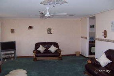 Property photo of 33 Coronata Drive Warnbro WA 6169