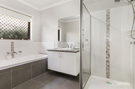 2/3 Garden Gr, Skye, VIC 3977