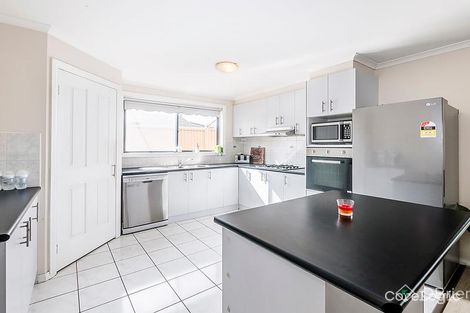Property photo of 15 Jaye Place Cranbourne West VIC 3977