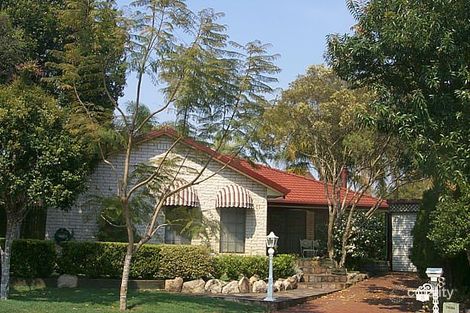 11 Trephina Cl, Riverhills, QLD 4074