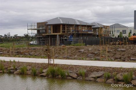 Property photo of 15 Brook Street Caroline Springs VIC 3023