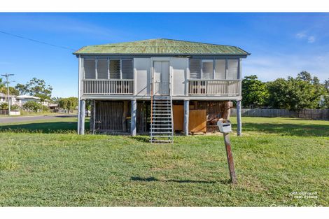24 Macalister St, Park Avenue, QLD 4701