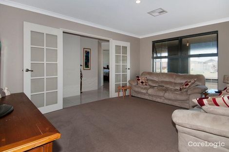 Property photo of 18 Senecio Way Halls Head WA 6210