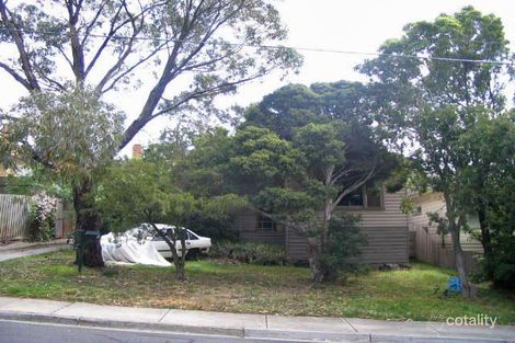 15 Roslyn St, Strathmore, VIC 3041