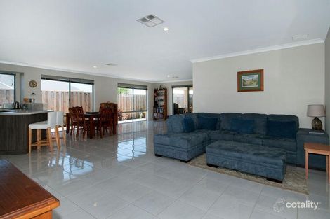 Property photo of 18 Senecio Way Halls Head WA 6210