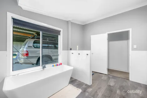 Property photo of 185 Dahls Road Miriam Vale QLD 4677