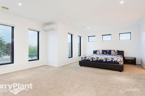 Property photo of 92 Rowland Drive Point Cook VIC 3030