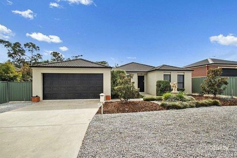11 Chantelle Ct, Kangaroo Flat, VIC 3555