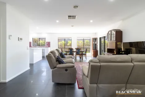 Property photo of 20 Greg Urwin Circuit Casey ACT 2913