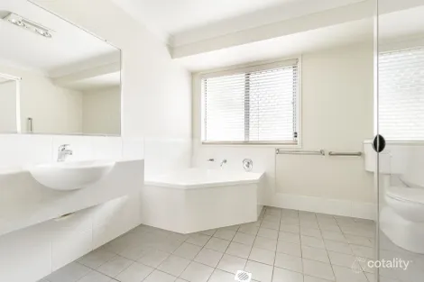 Property photo of 18/4 Somerset Place Yamba NSW 2464