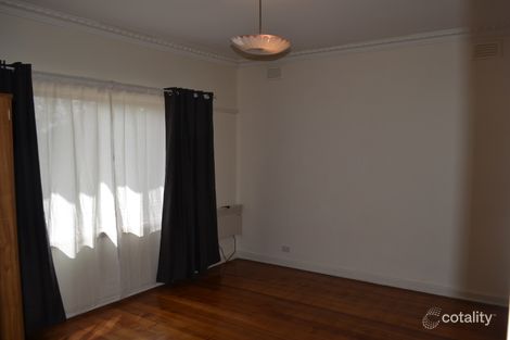 Property photo of 4 Cornwall Road Pascoe Vale VIC 3044