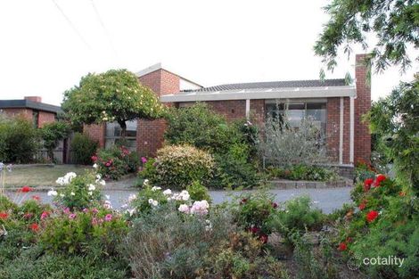 13 Marie Cres, Wendouree, VIC 3355