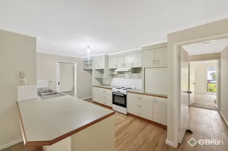 Property photo of 23 Pitmedden Drive West Wodonga VIC 3690