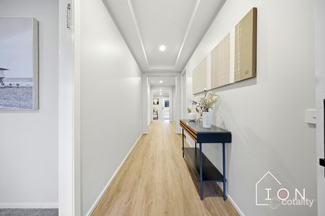 Property photo of 13 Lyndhurst Boulevard Lyndhurst VIC 3975