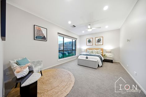 Property photo of 13 Lyndhurst Boulevard Lyndhurst VIC 3975