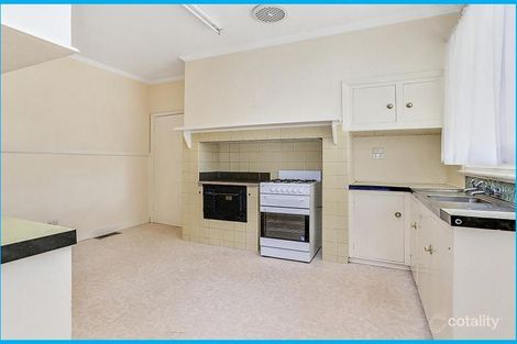 Property photo of 22 Malvern Grove Manifold Heights VIC 3218