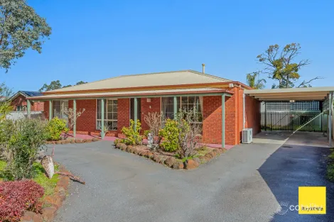 4 DRUID PL, STRATHFIELDSAYE, VIC 3551