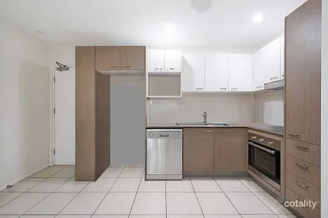 Property photo of 4/11 Riding Road Hawthorne QLD 4171