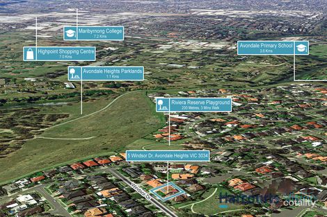 Property photo of 5 Windsor Drive Avondale Heights VIC 3034