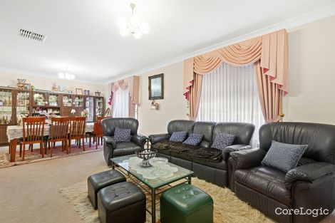 Property photo of 8 Queen Victoria Crescent Taylors Lakes VIC 3038