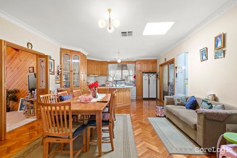 Property photo of 8 Queen Victoria Crescent Taylors Lakes VIC 3038