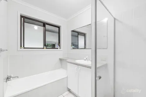 Property photo of 10 Regent Court Mount Coolum QLD 4573
