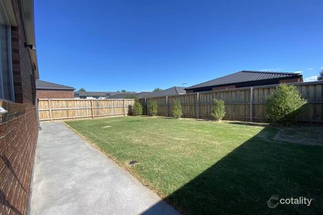 Property photo of 5 Attunga Grove Werribee VIC 3030