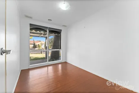 Property photo of 19 Somerset Close Werribee VIC 3030