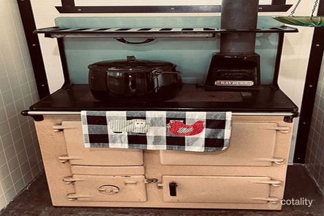 Property photo of 21 Face Street Park Avenue QLD 4701