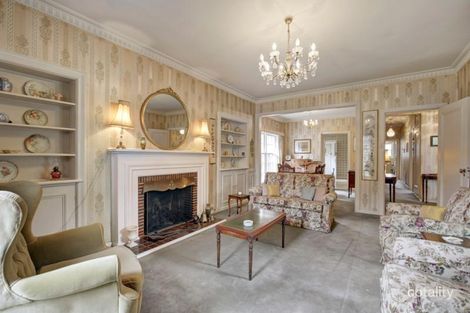 Property photo of 152 Doncaster Road Balwyn North VIC 3104