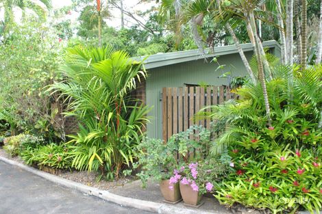 Property photo of 9/23 Heavey Crescent Whitfield QLD 4870