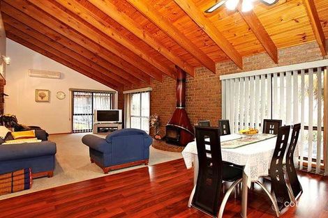 Property photo of 13 Arjay Court Westmeadows VIC 3049