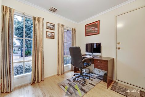 Property photo of 3 Marlo Place Frankston VIC 3199