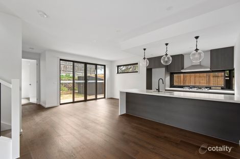 Property photo of 2/341 Elgar Road Surrey Hills VIC 3127
