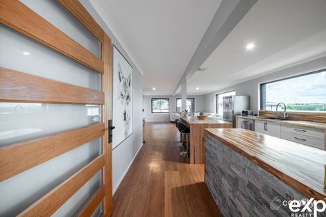 Property photo of 33 Eastern Avenue Tarro NSW 2322