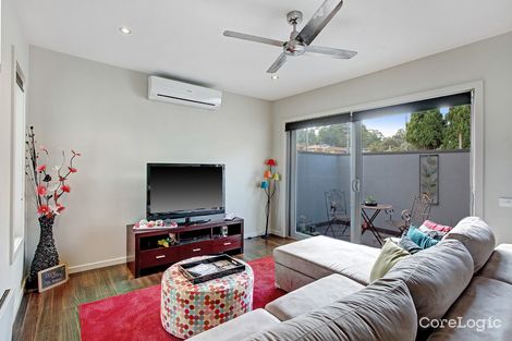 Property photo of 2/57 Heatherdale Road Ringwood VIC 3134