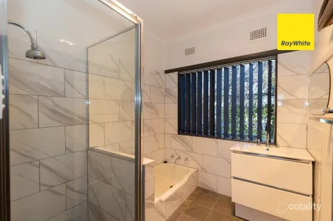 Property photo of 64 Moore Street Inverell NSW 2360
