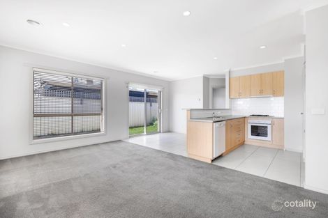 Property photo of 28 Westcliffe Crescent Sebastopol VIC 3356
