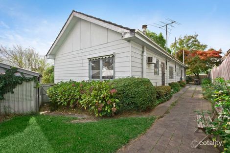 Property photo of 23 Sinclair Crescent Macleod VIC 3085