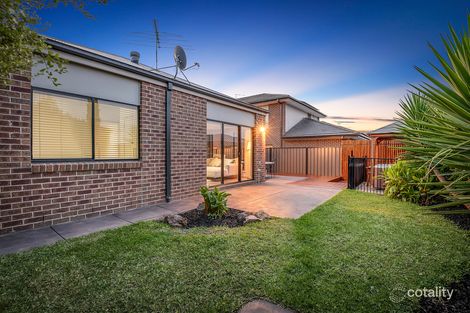 Property photo of 27 Baronial Way Craigieburn VIC 3064