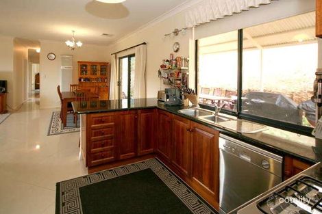 16 Meadowvale Rd, Coromandel Valley, SA 5051