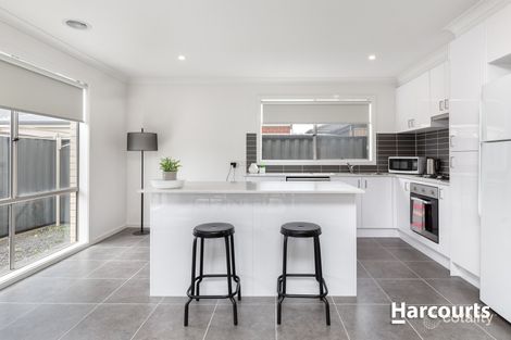 Property photo of 4 Mosset Lane Narre Warren South VIC 3805