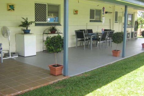 Property photo of 6 Meyer Avenue Wangan QLD 4871