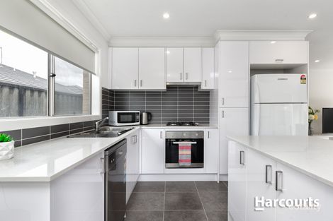 Property photo of 4 Mosset Lane Narre Warren South VIC 3805