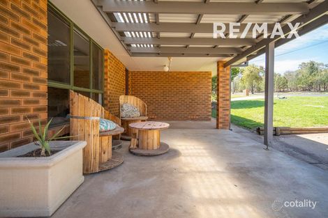 Property photo of 101 Leavenworth Drive Mount Austin NSW 2650