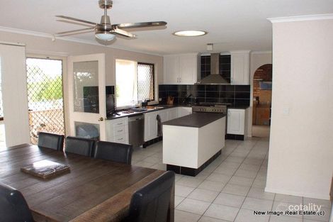 Property photo of 28 Volant Street Regents Park QLD 4118