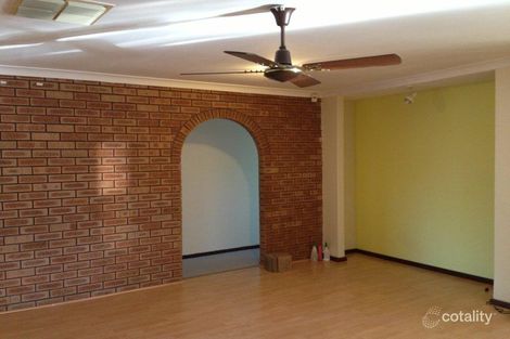 Property photo of 6 Hollybush Court Forrestfield WA 6058