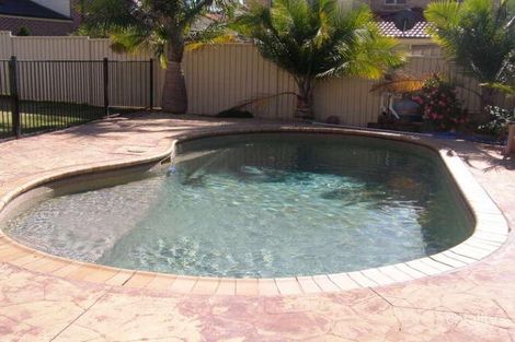 Property photo of 19 Elyard Circuit West Hoxton NSW 2171