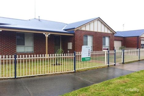 31 Helmer Cres, Thomson, VIC 3219